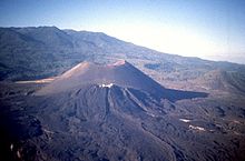 paricutin the cinder cone volcano that emerged from a cornfield