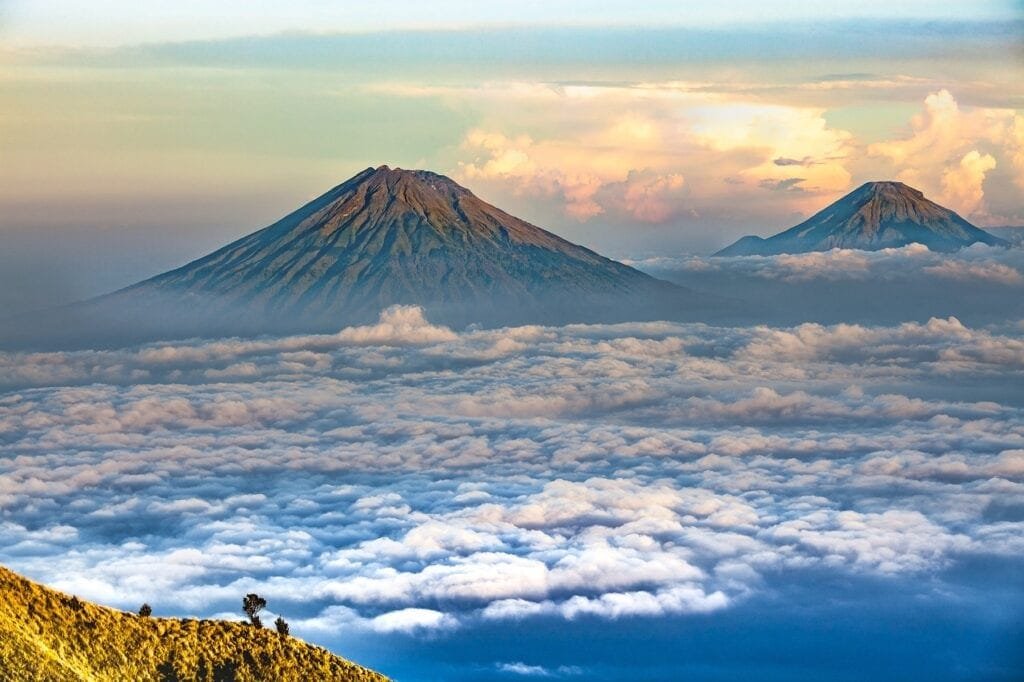 10 Tips: Mitigating Volcano Tourisms Environmental Impact