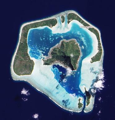 Differentiating Volcanic Islands and Coral Islands