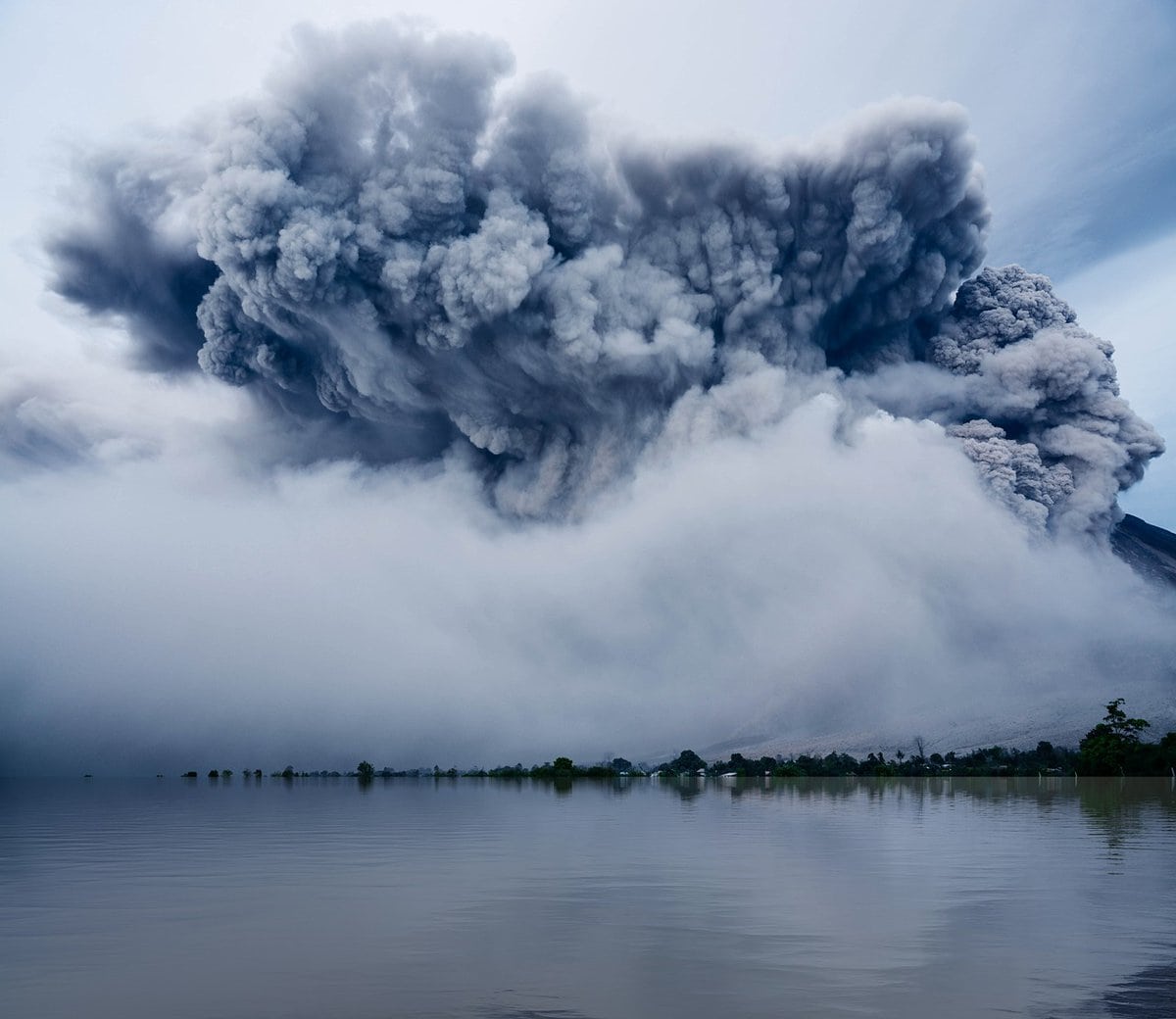 understanding the types and patterns of volcanic eruptions 1